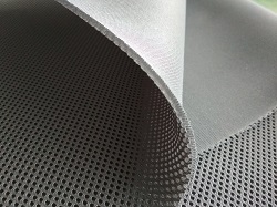 3D síťovina – použití na zádech batohu